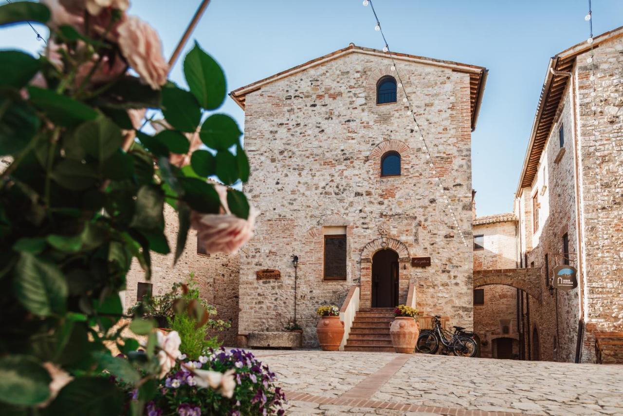 Borgo Petroro Hotel Todi Exterior foto
