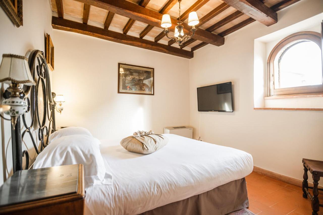 Borgo Petroro Hotel Todi Exterior foto